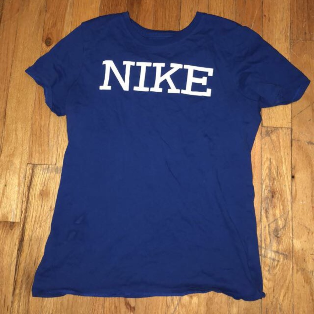 Nike T-shirt